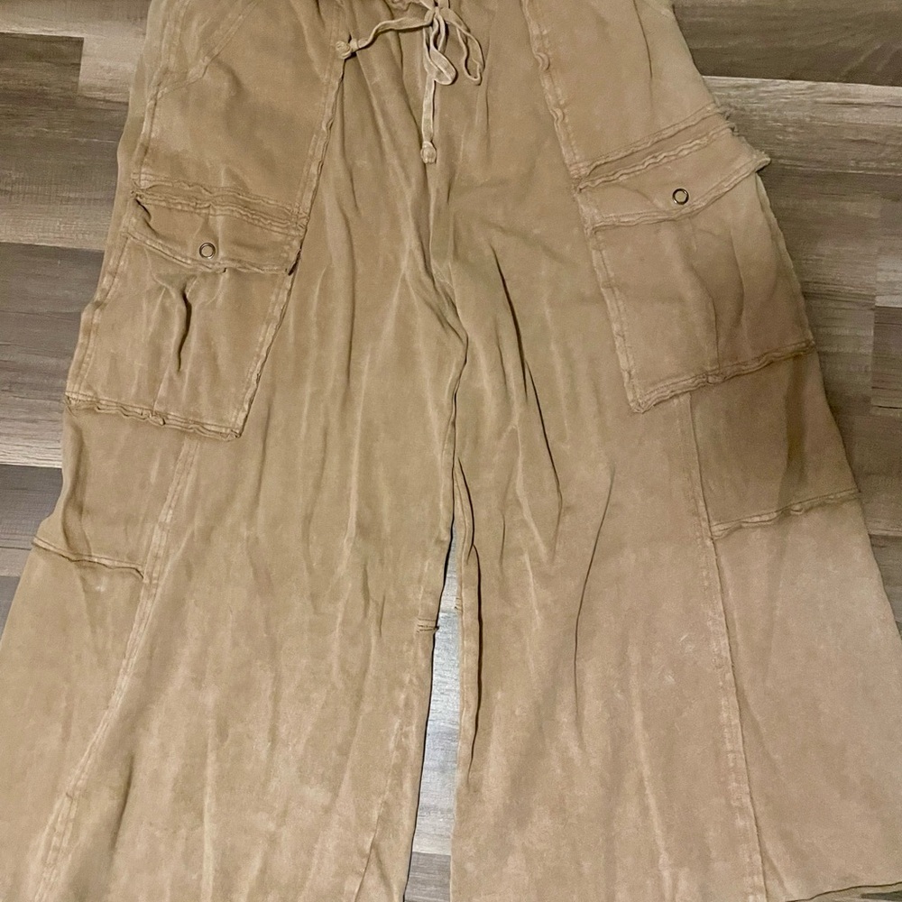 Easel Tan Casual Pants